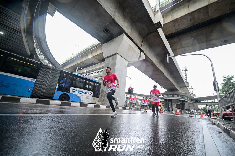 Race photo from Smartfren Run 2024