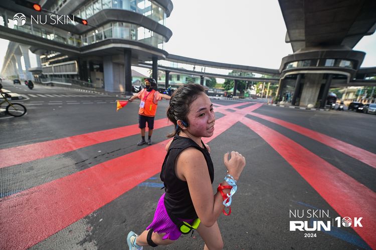 Race photo from Nu Skin Run 10K
