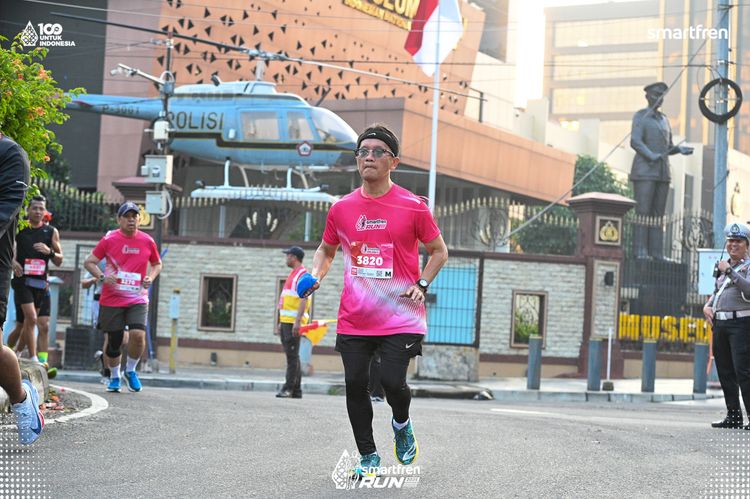 Race photo from Smartfren Run 2025 