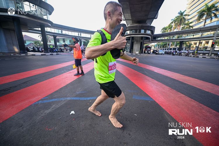Race photo from Nu Skin Run 10K