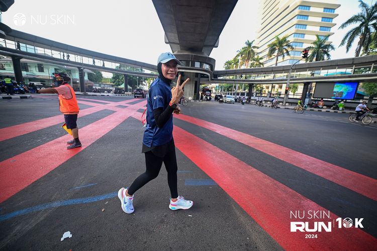 Race photo from Nu Skin Run 10K