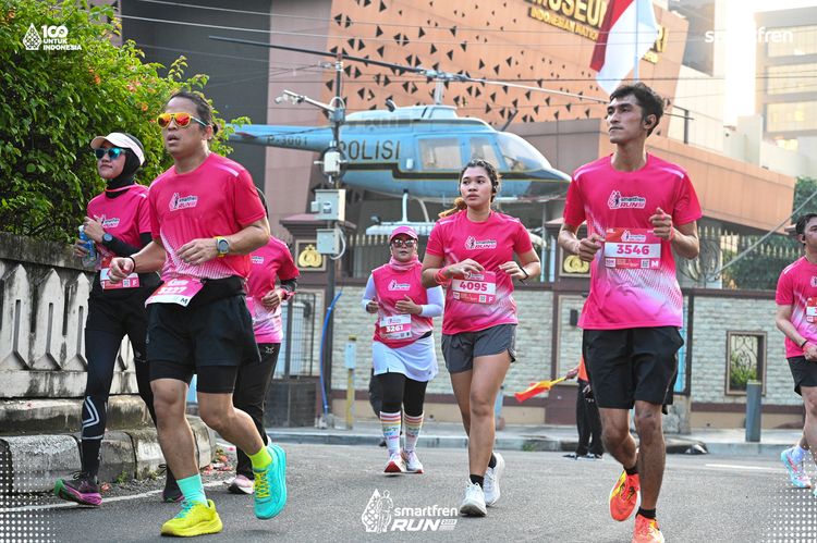 Race photo from Smartfren Run 2025 