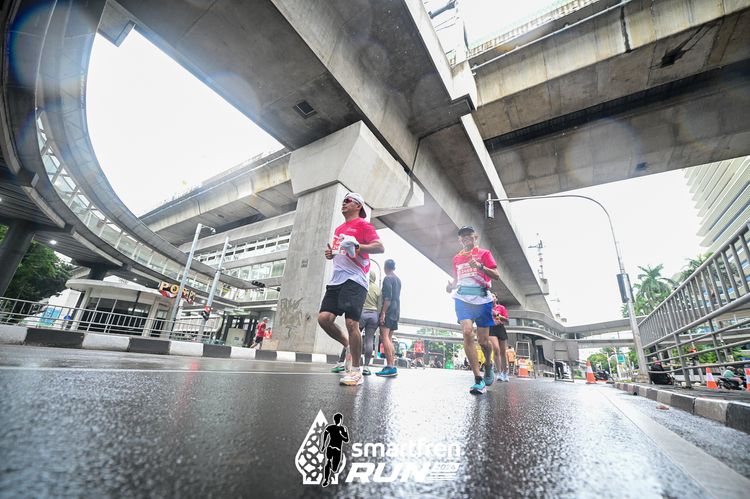Race photo from Smartfren Run 2024