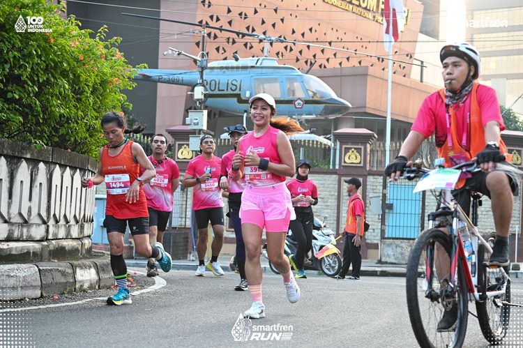 Race photo from Smartfren Run 2025 