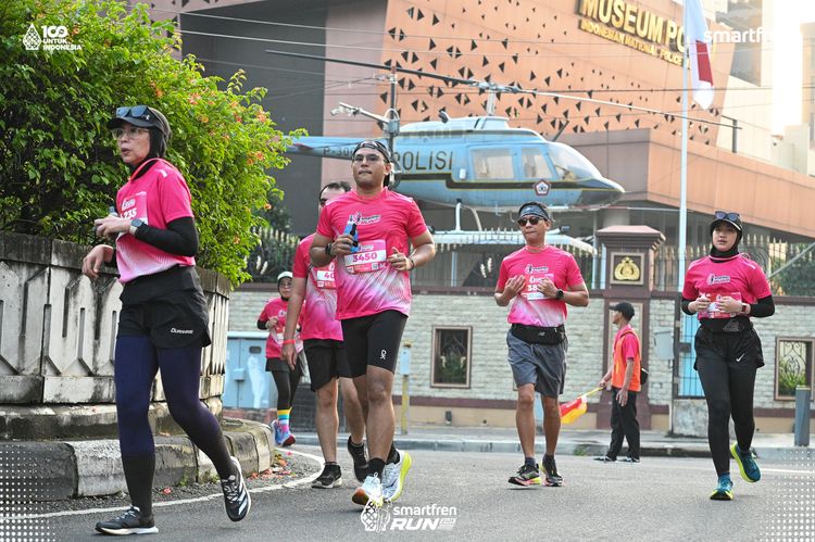 Race photo from Smartfren Run 2025 