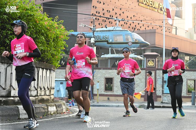 Race photo from Smartfren Run 2025 