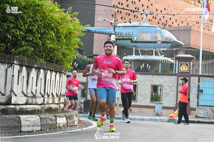 Race photo from Smartfren Run 2025 