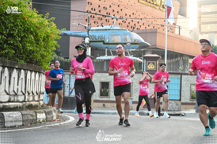 Race photo from Smartfren Run 2025 