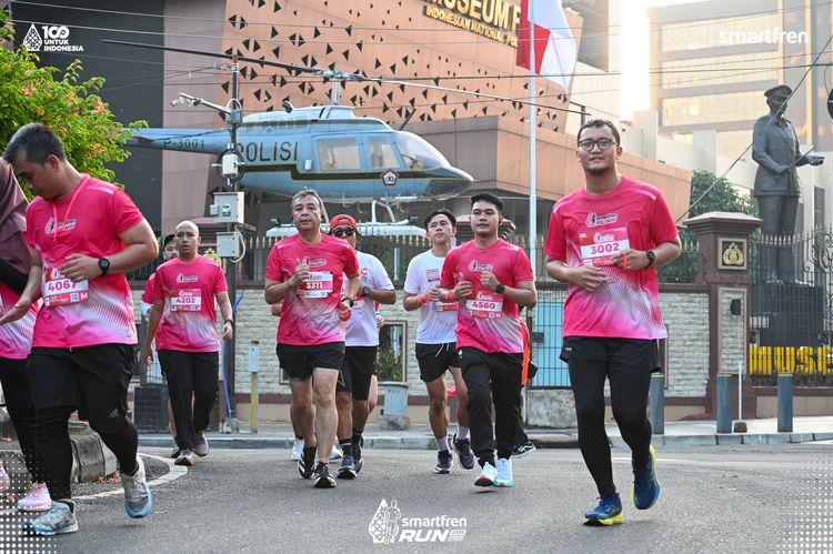 Race photo from Smartfren Run 2025 