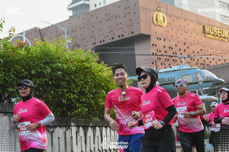 Race photo from Smartfren Run 2025 