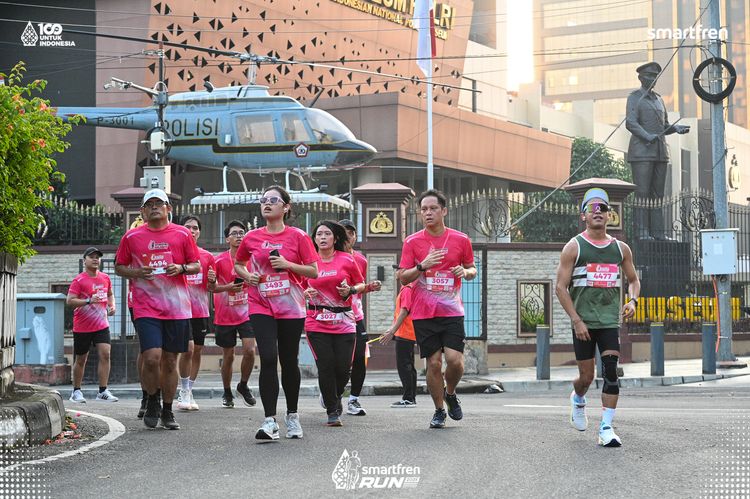 Race photo from Smartfren Run 2025 