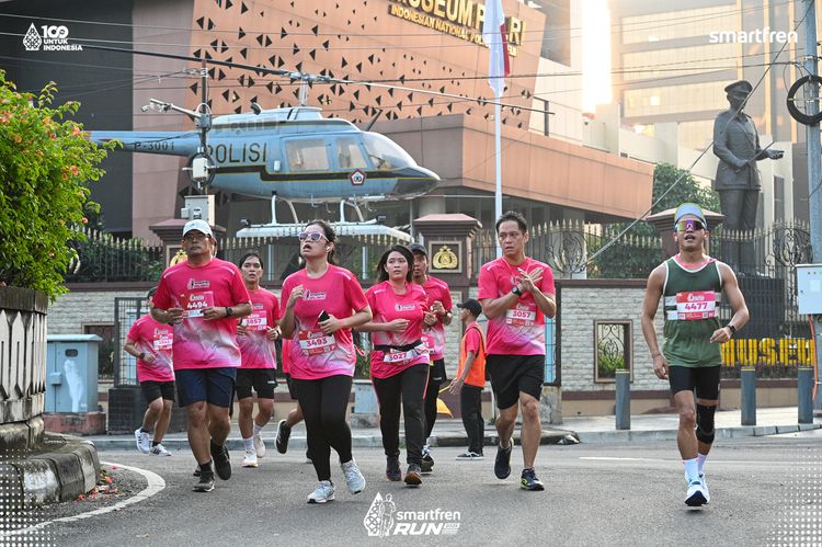 Race photo from Smartfren Run 2025 