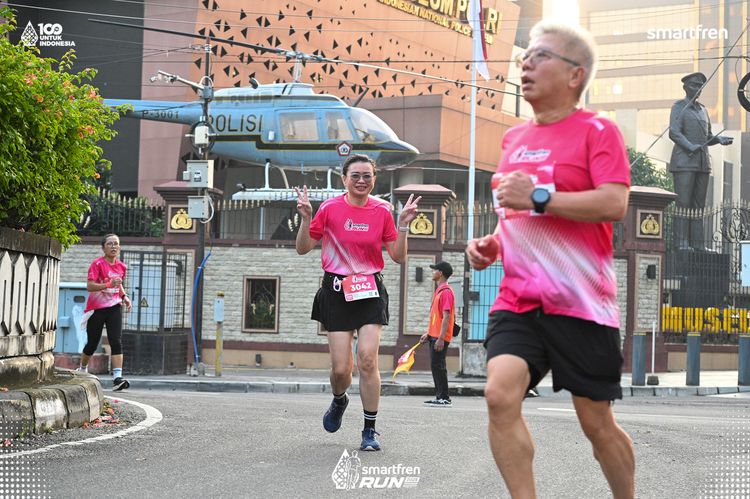 Race photo from Smartfren Run 2025 