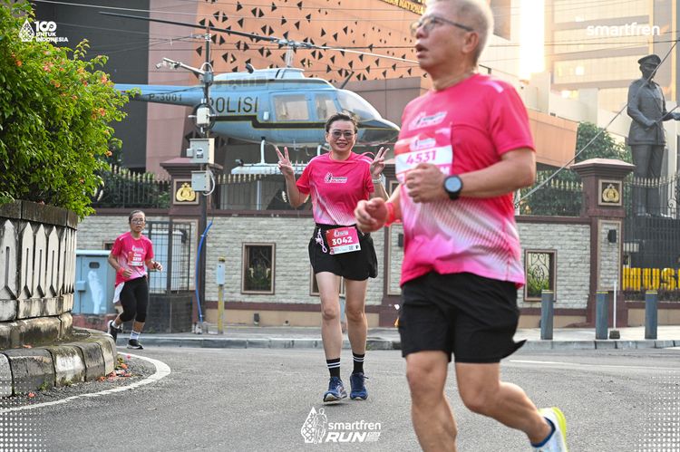Race photo from Smartfren Run 2025 