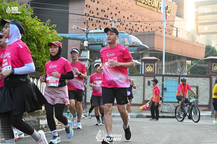 Race photo from Smartfren Run 2025 