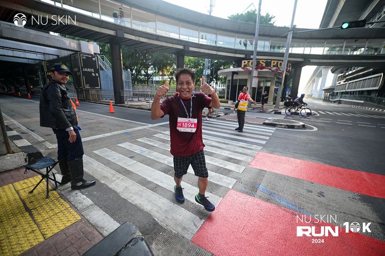 Race photo from Nu Skin Run 10K