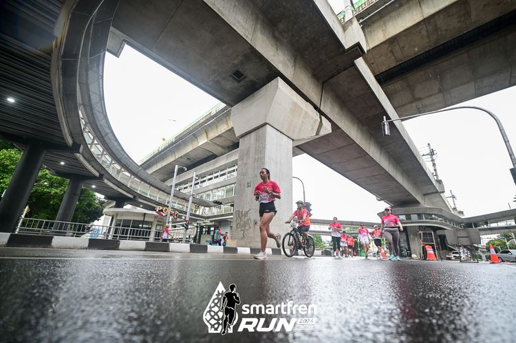 Race photo from Smartfren Run 2024