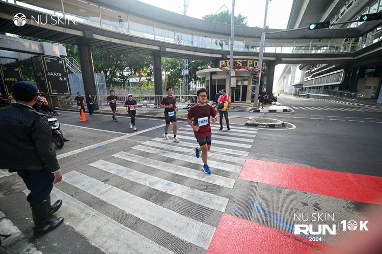 Race photo from Nu Skin Run 10K