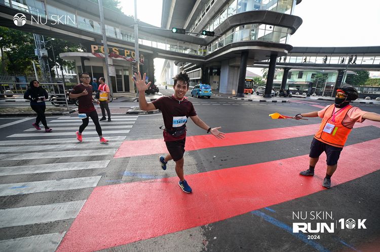 Race photo from Nu Skin Run 10K
