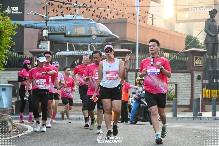 Race photo from Smartfren Run 2025 