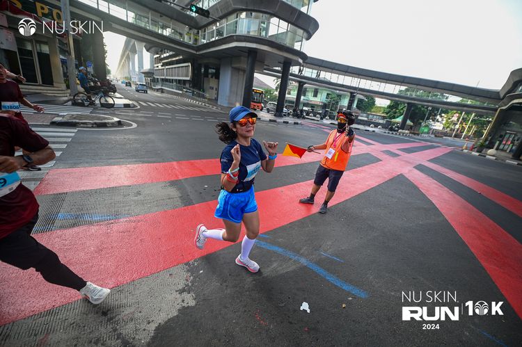 Race photo from Nu Skin Run 10K