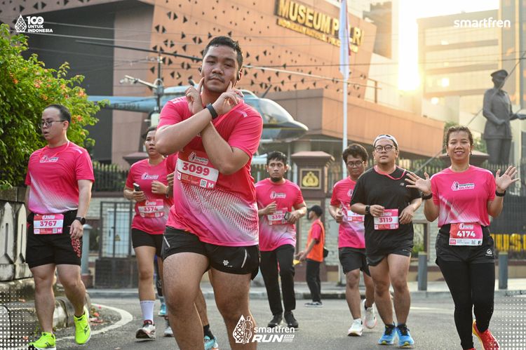 Race photo from Smartfren Run 2025 