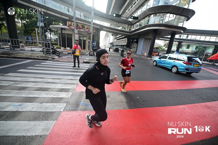 Race photo from Nu Skin Run 10K