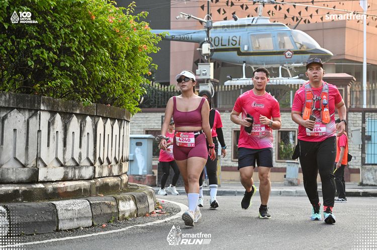 Race photo from Smartfren Run 2025 