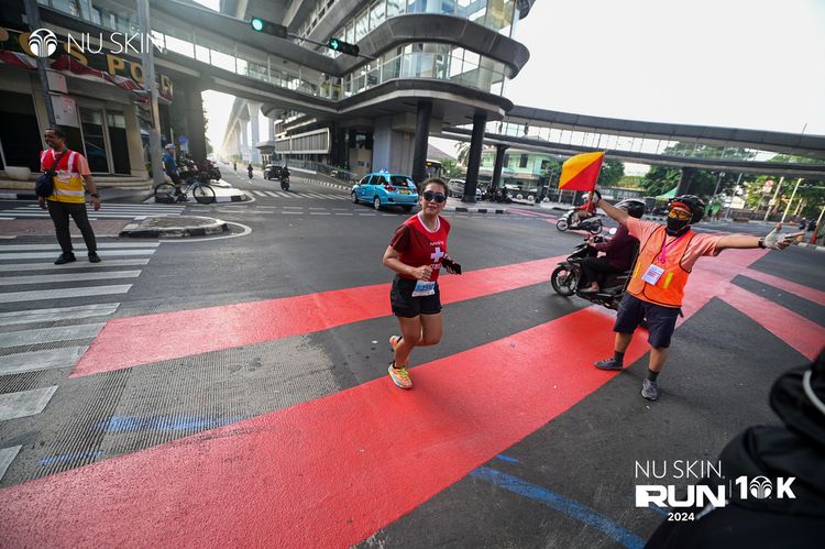 Race photo from Nu Skin Run 10K