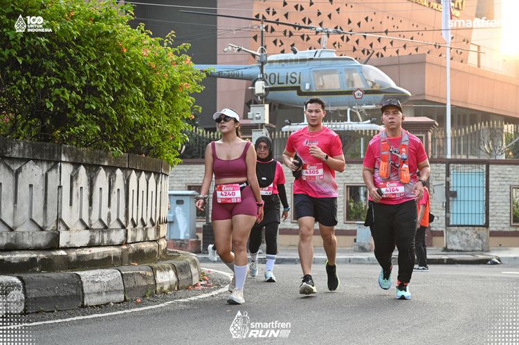 Race photo from Smartfren Run 2025 