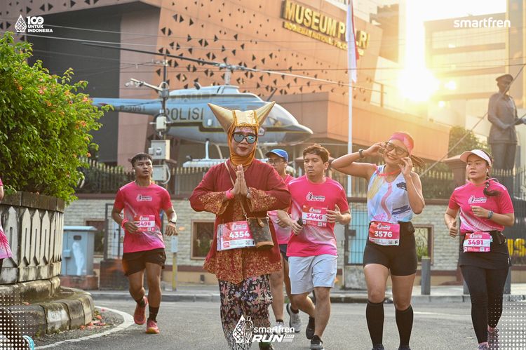 Race photo from Smartfren Run 2025 