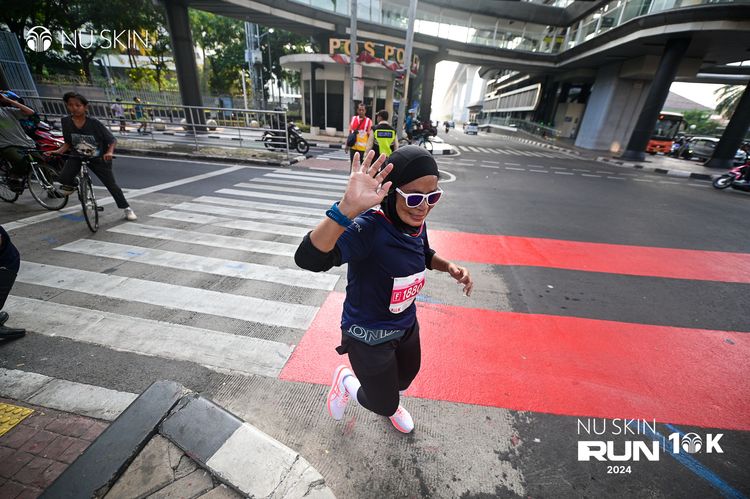 Race photo from Nu Skin Run 10K