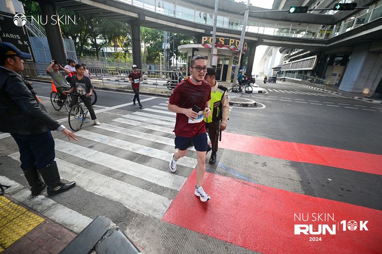 Race photo from Nu Skin Run 10K