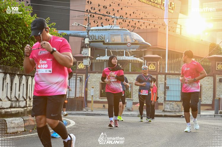 Race photo from Smartfren Run 2025 