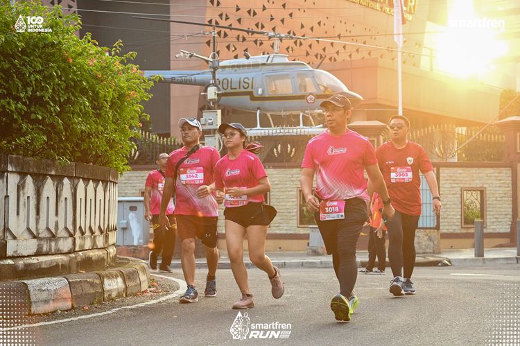 Race photo from Smartfren Run 2025 
