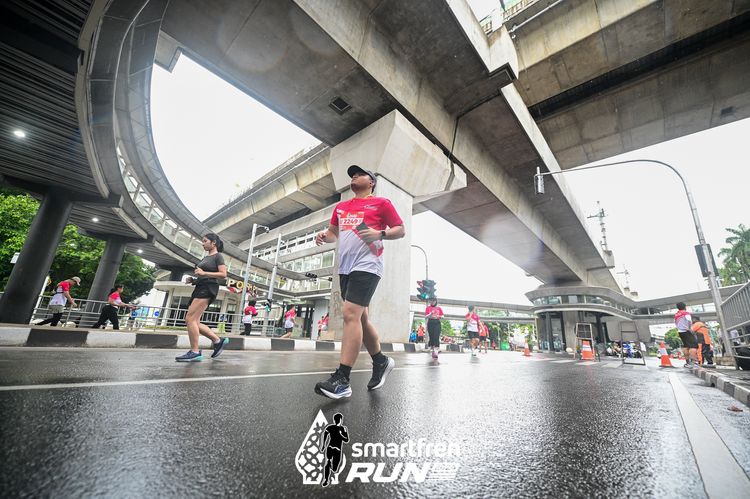 Race photo from Smartfren Run 2024
