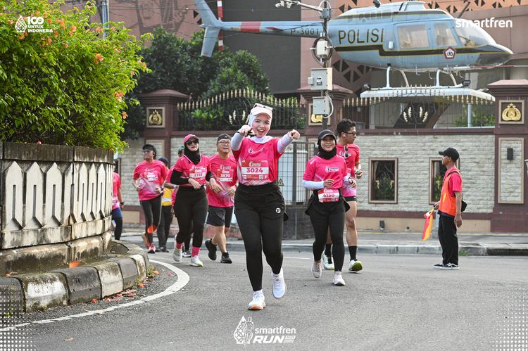 Race photo from Smartfren Run 2025 