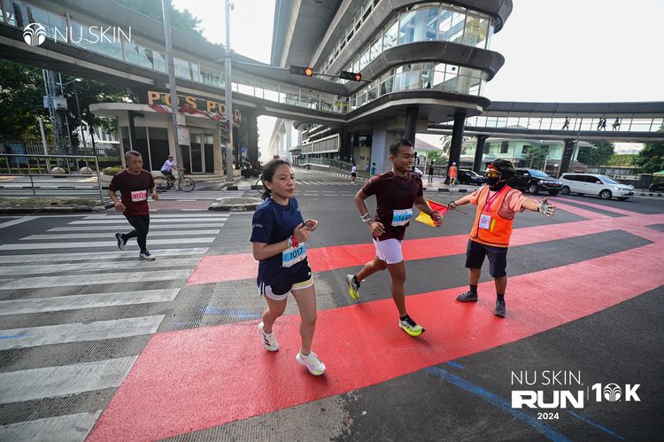 Race photo from Nu Skin Run 10K