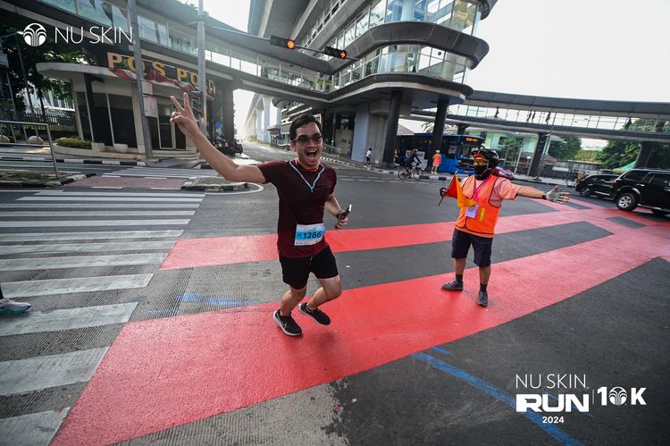 Race photo from Nu Skin Run 10K
