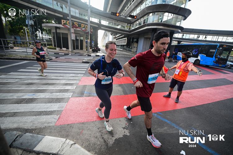 Race photo from Nu Skin Run 10K