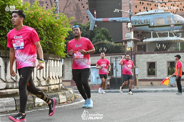 Race photo from Smartfren Run 2025 