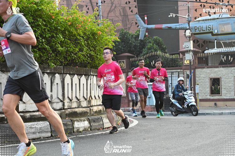 Race photo from Smartfren Run 2025 