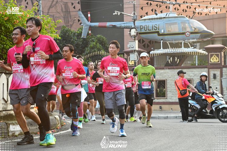 Race photo from Smartfren Run 2025 