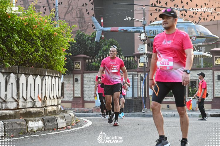 Race photo from Smartfren Run 2025 