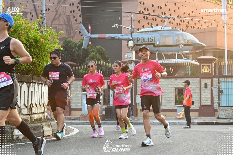 Race photo from Smartfren Run 2025 