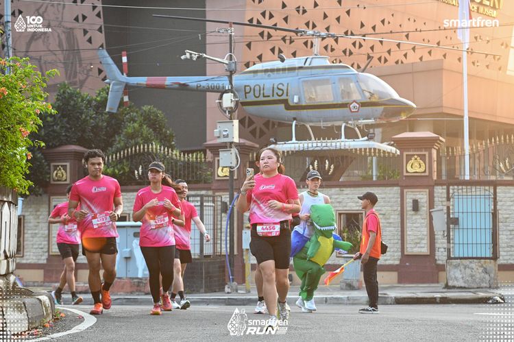 Race photo from Smartfren Run 2025 
