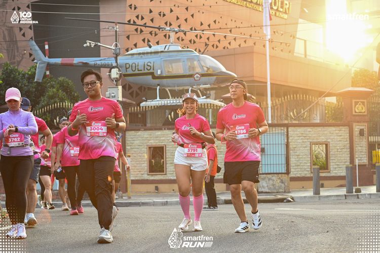 Race photo from Smartfren Run 2025 