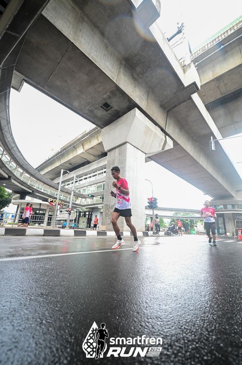 Race photo from Smartfren Run 2024