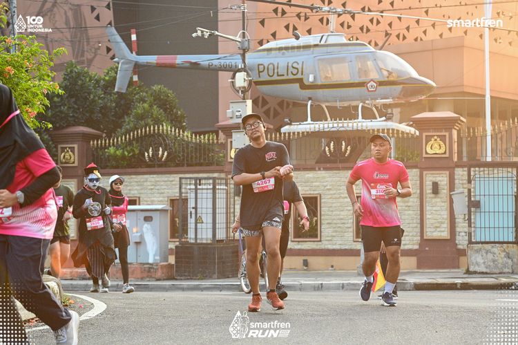 Race photo from Smartfren Run 2025 