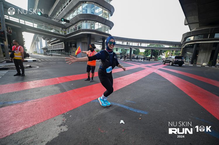 Race photo from Nu Skin Run 10K